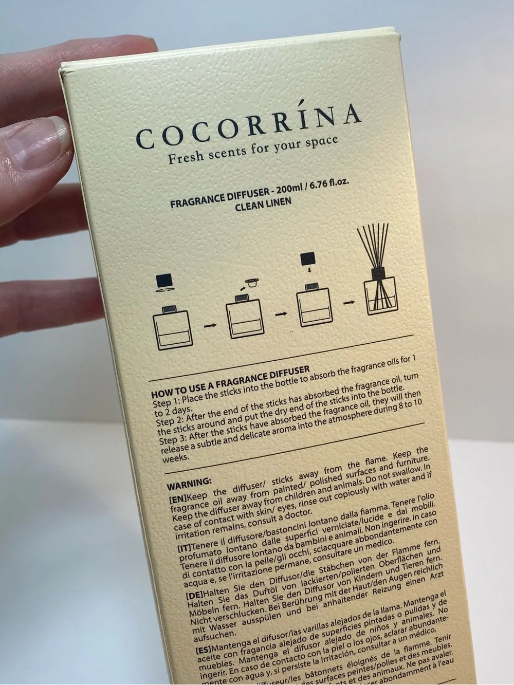 New Cocorrína Clean Linen 6.76 oz Fresh Scent Reed Diffuser Gift Set